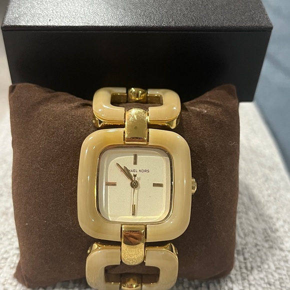 Michael Kors Elegant Gold and Cream Watch